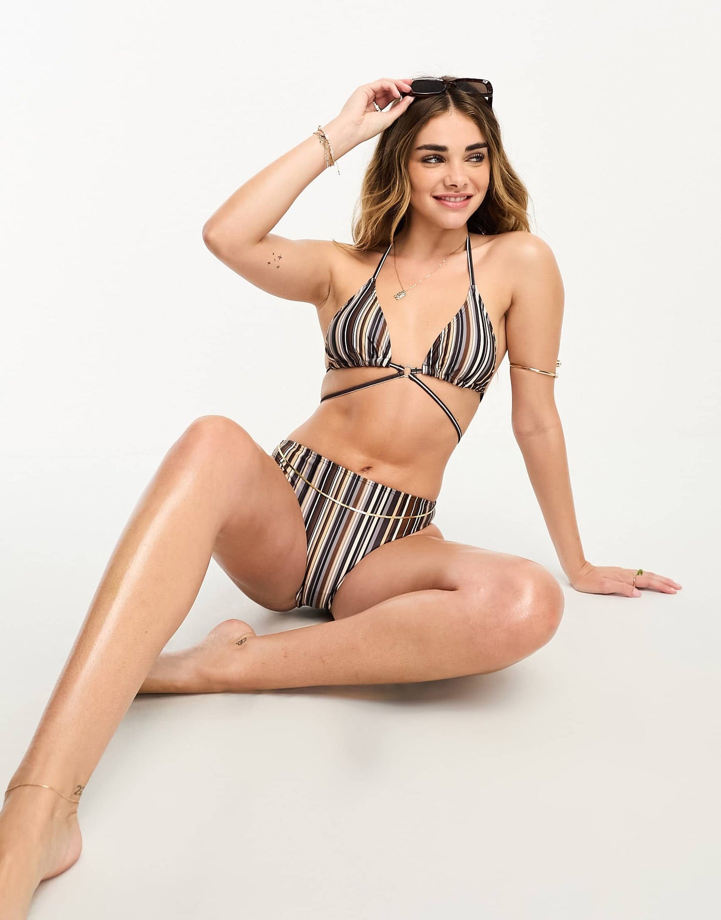 Daisy Street strap hipster bikini bottoms in 90s brown stripe