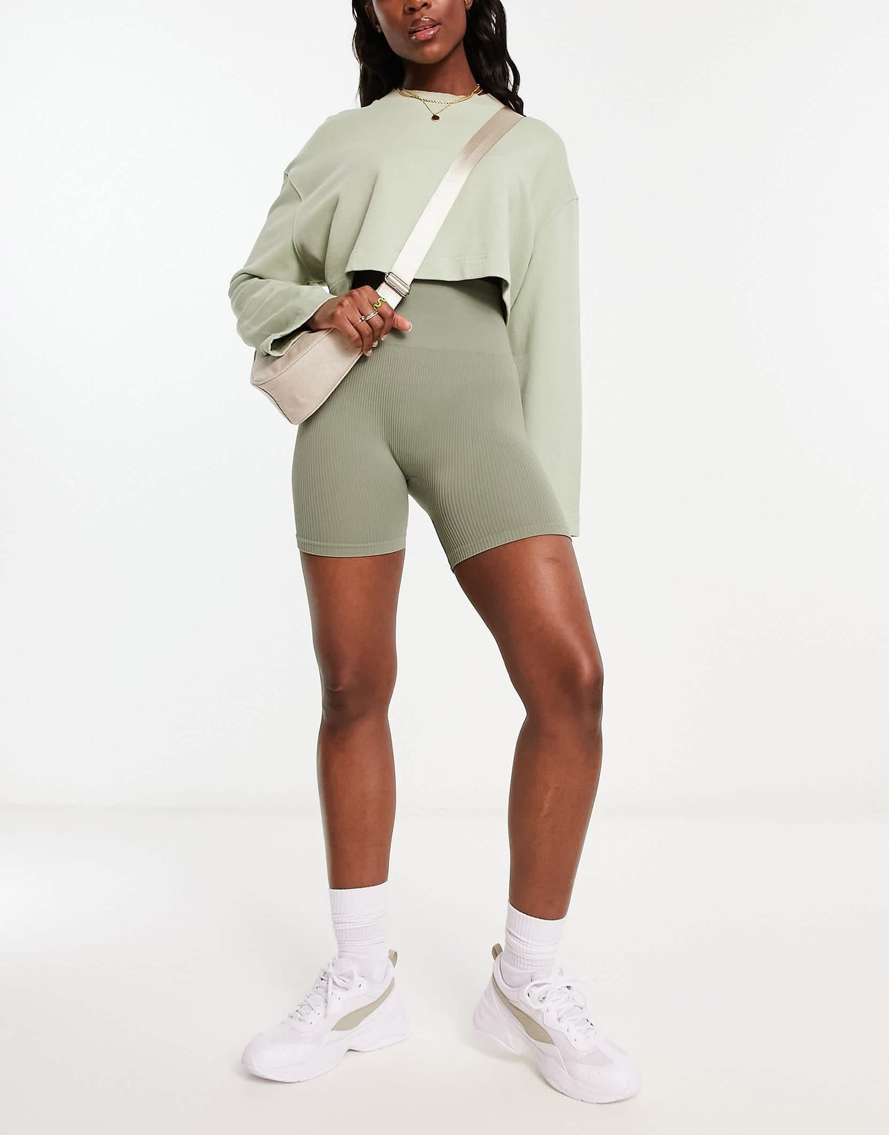 Stradivarius seamless rib short in olive