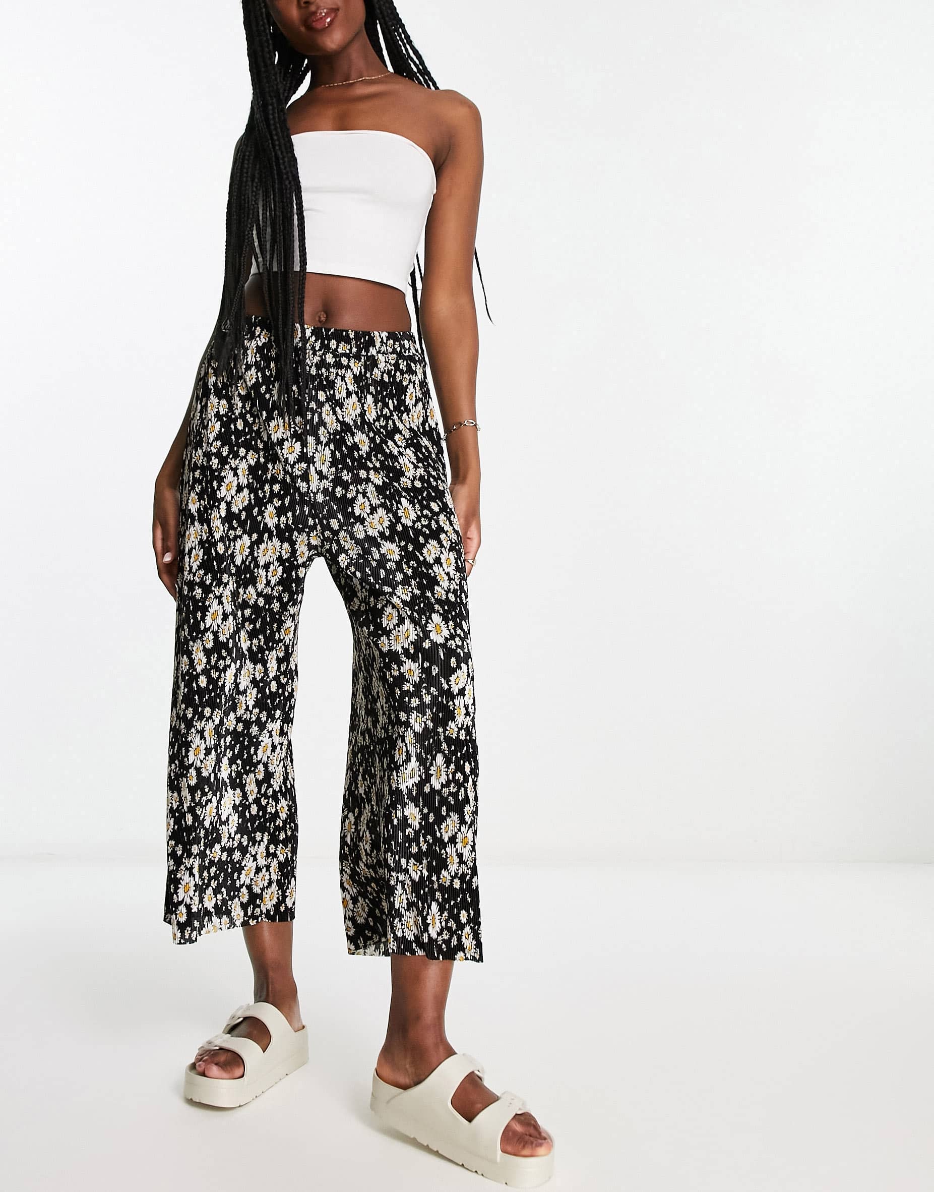 ASOS DESIGN plisse wide leg trouser culottes in dark based floral print