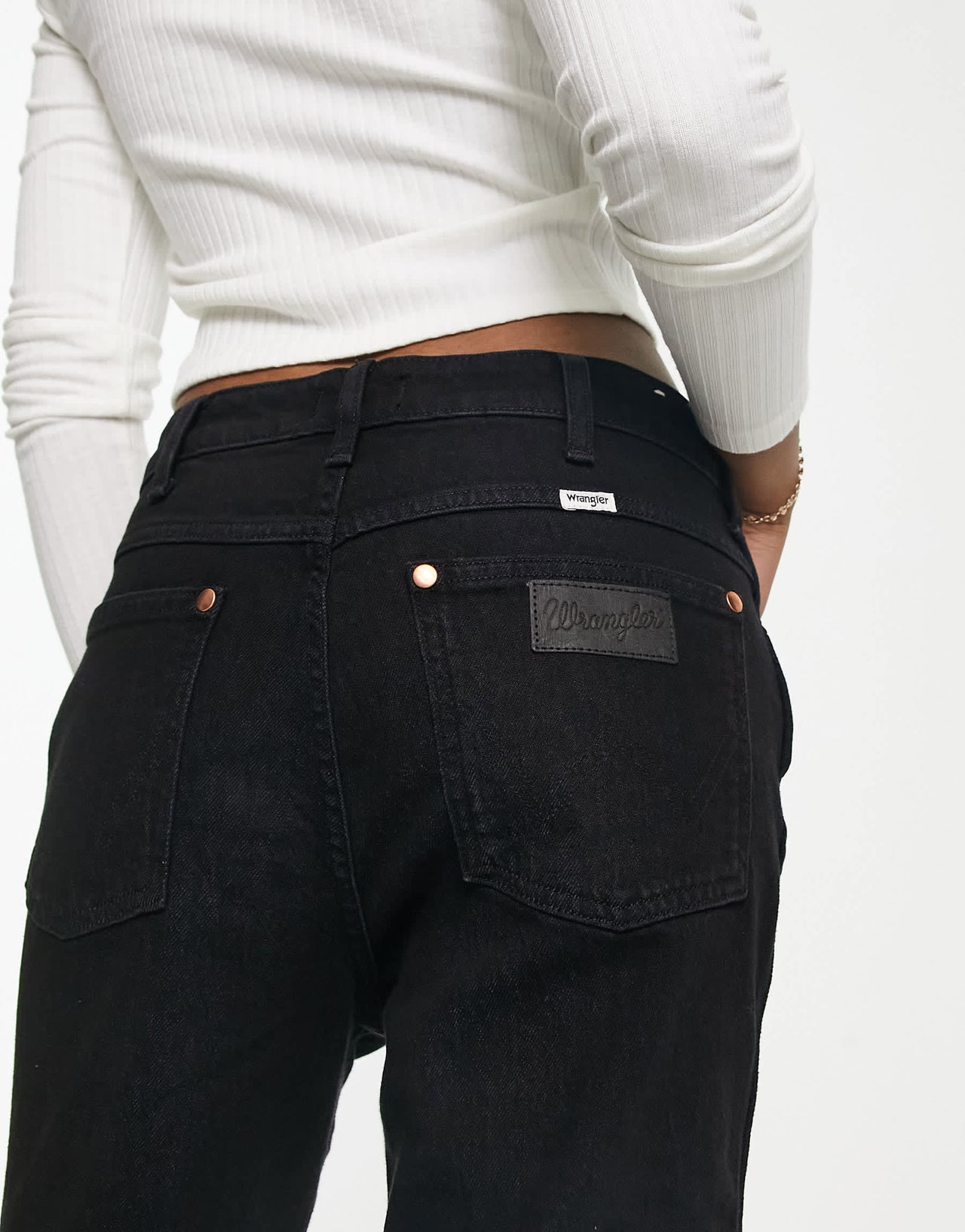 Wrangler straight fit jean in black