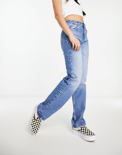 Pull&Bear mid rise straight leg jeans in mid blue