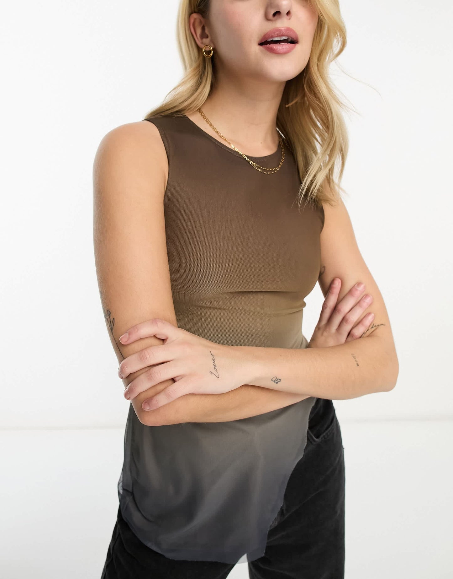 Pull&Bear asymmetic hem mesh top in brown ombre