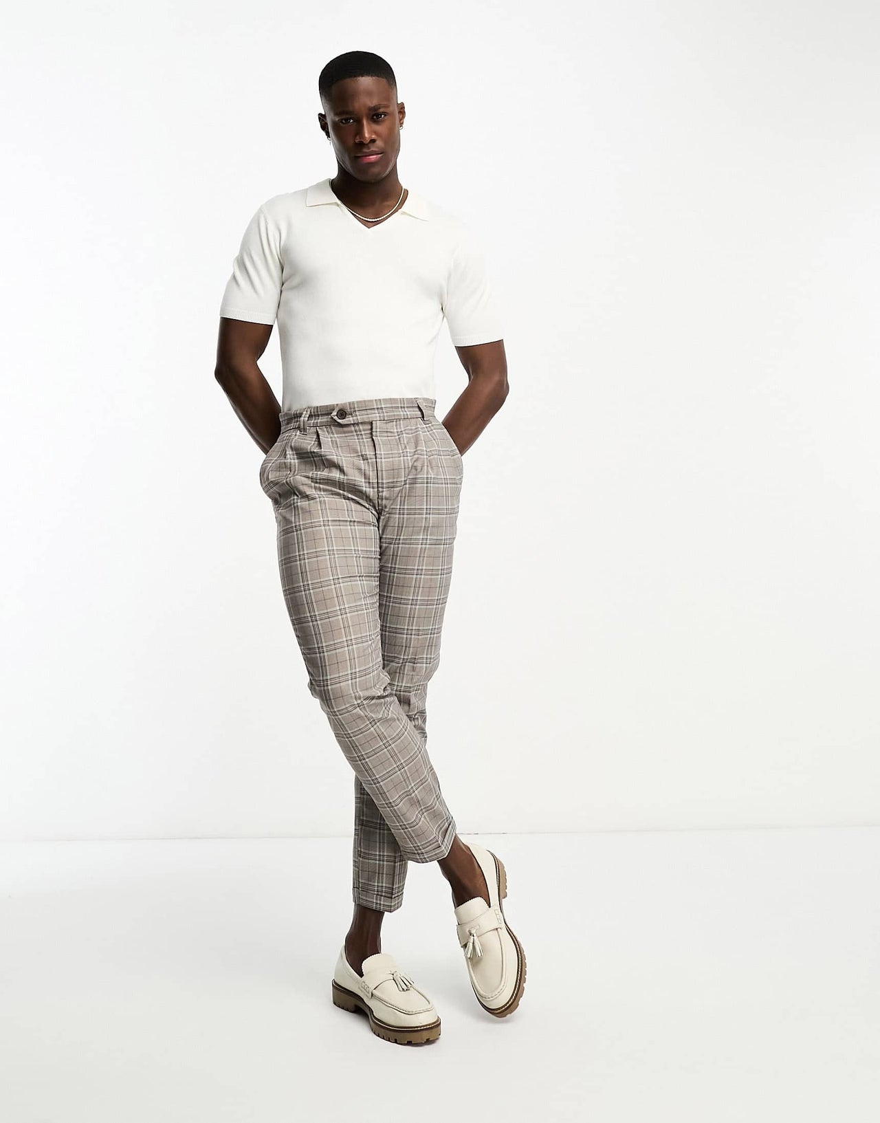 New Look pleat front smart tapered trousers in brown check
