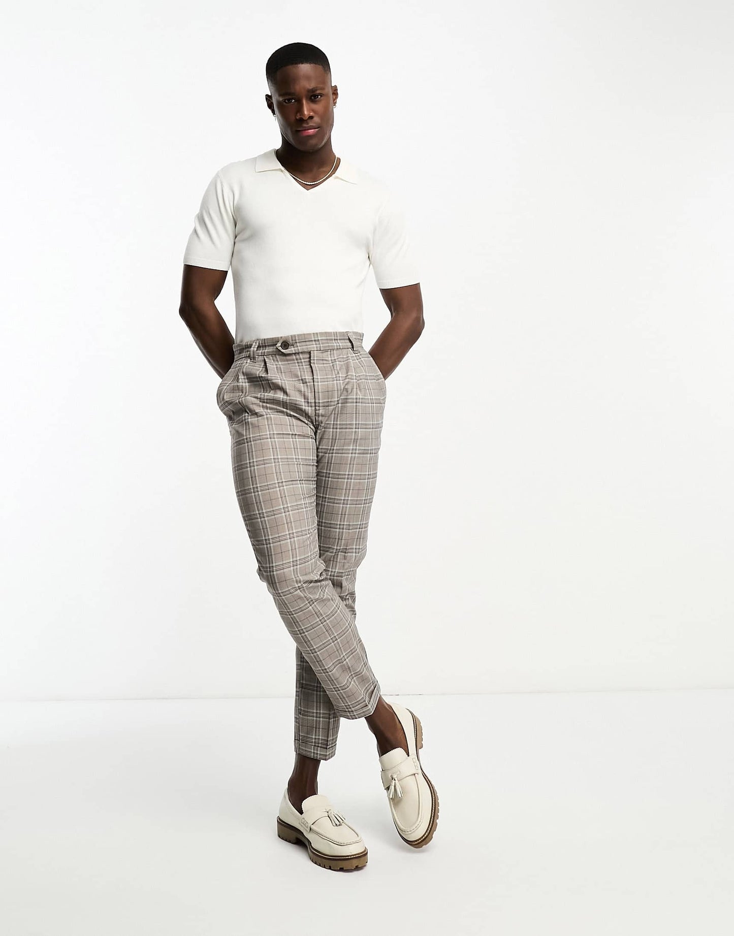 New Look pleat front smart tapered trousers in brown check