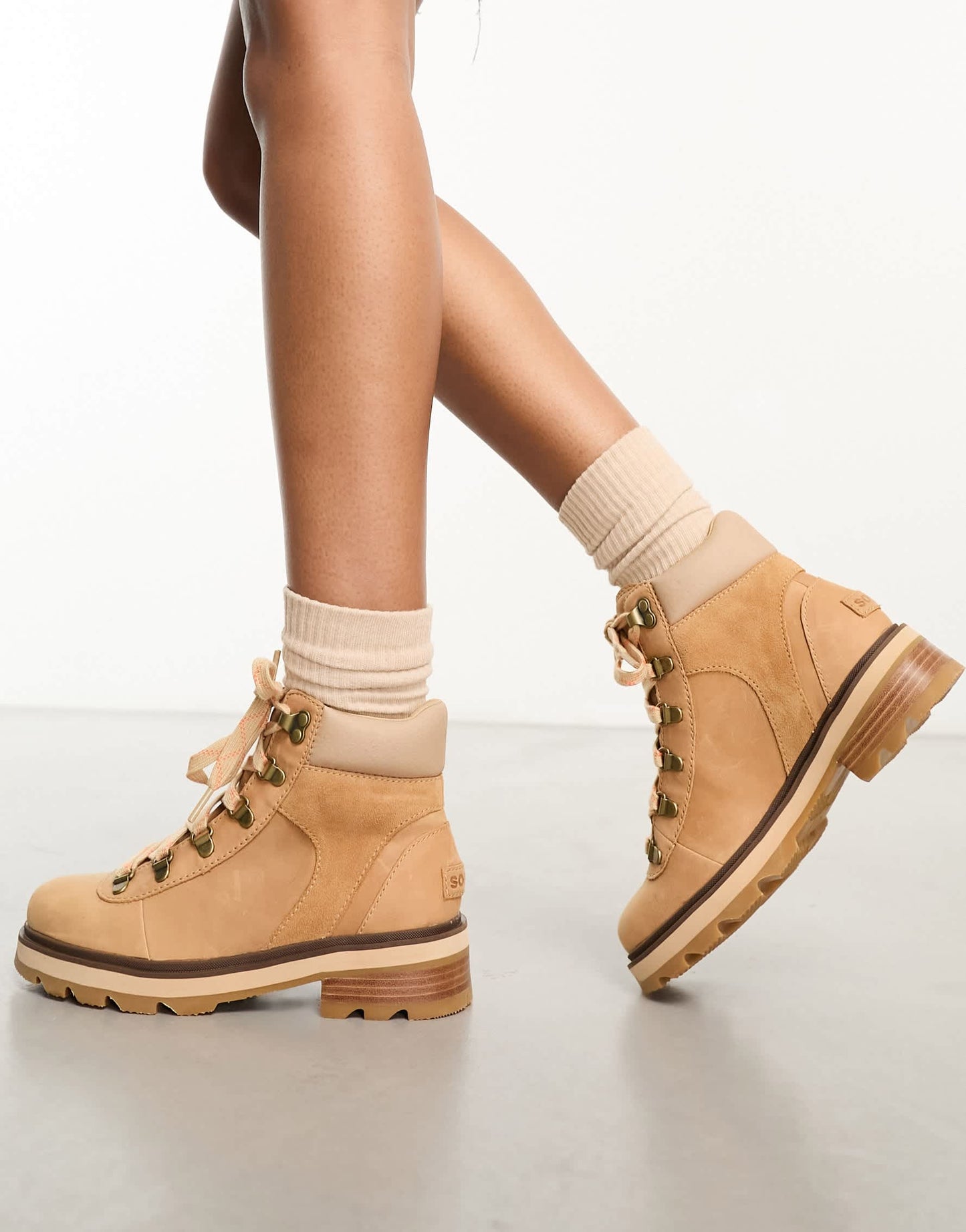 Sorel Lennox Hiker lace up boots in camel
