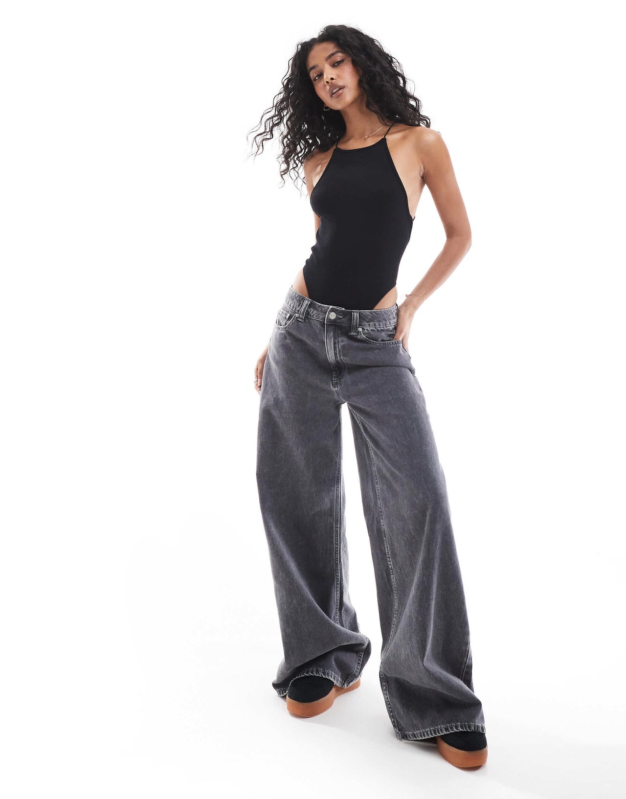 Stradivarius STR seamless rib halter body in black