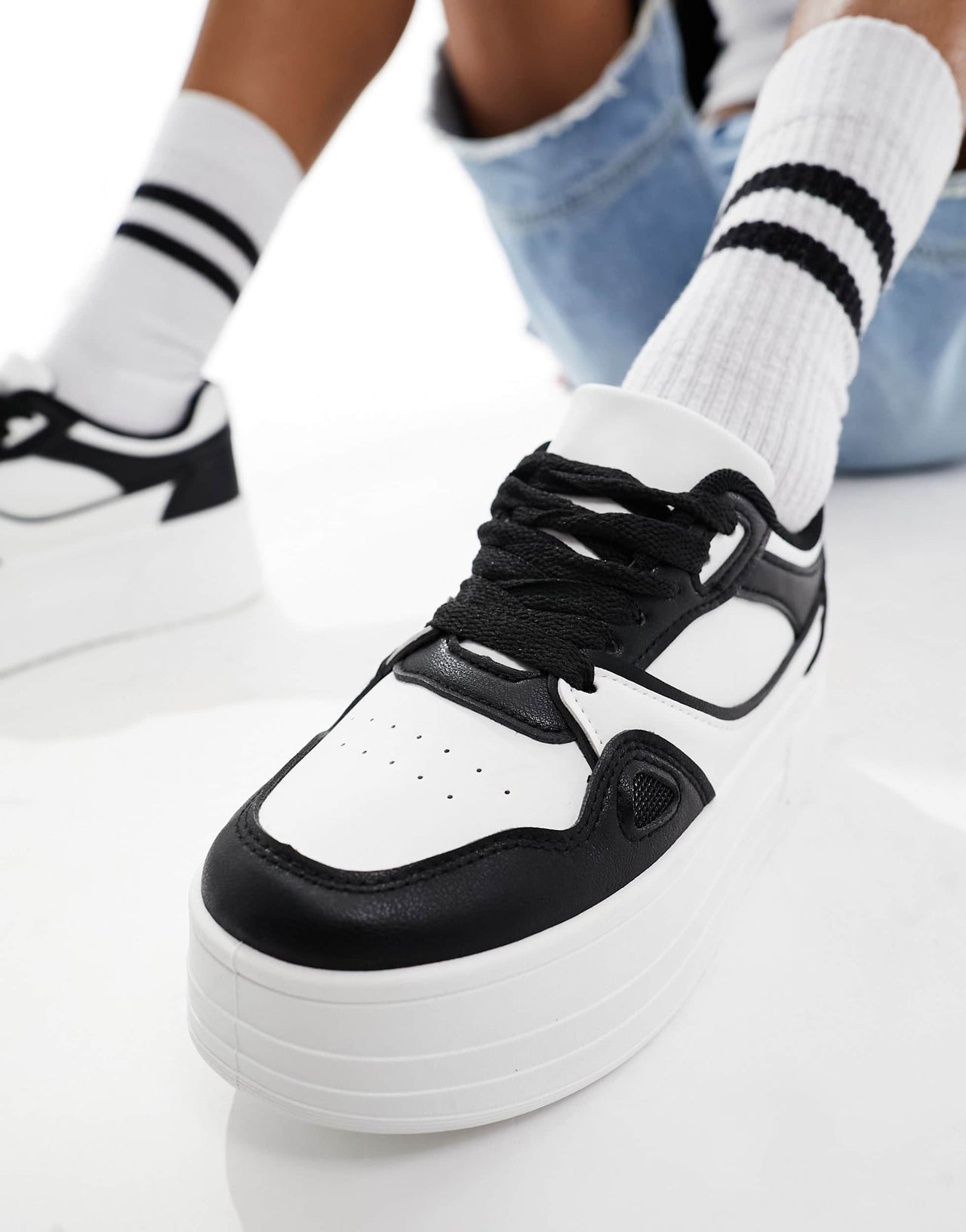 London Rebel chunky panelled flatform trainers in white