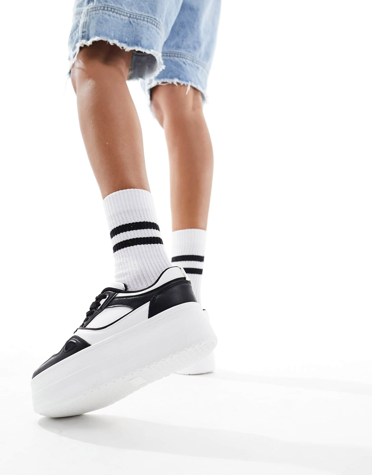 London Rebel chunky panelled flatform trainers in white