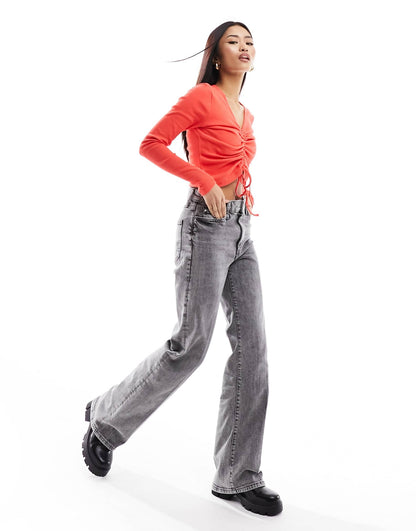 Pieces ruched front top in red