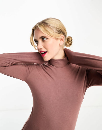 Abercrombie & Fitch long sleeve mock neck top in warm brown