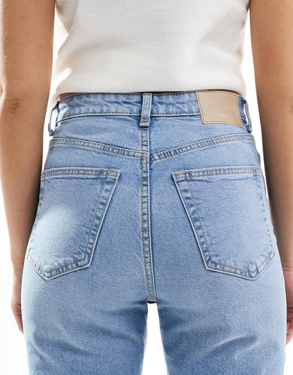 Bershka comfort fit mom jean in light blue