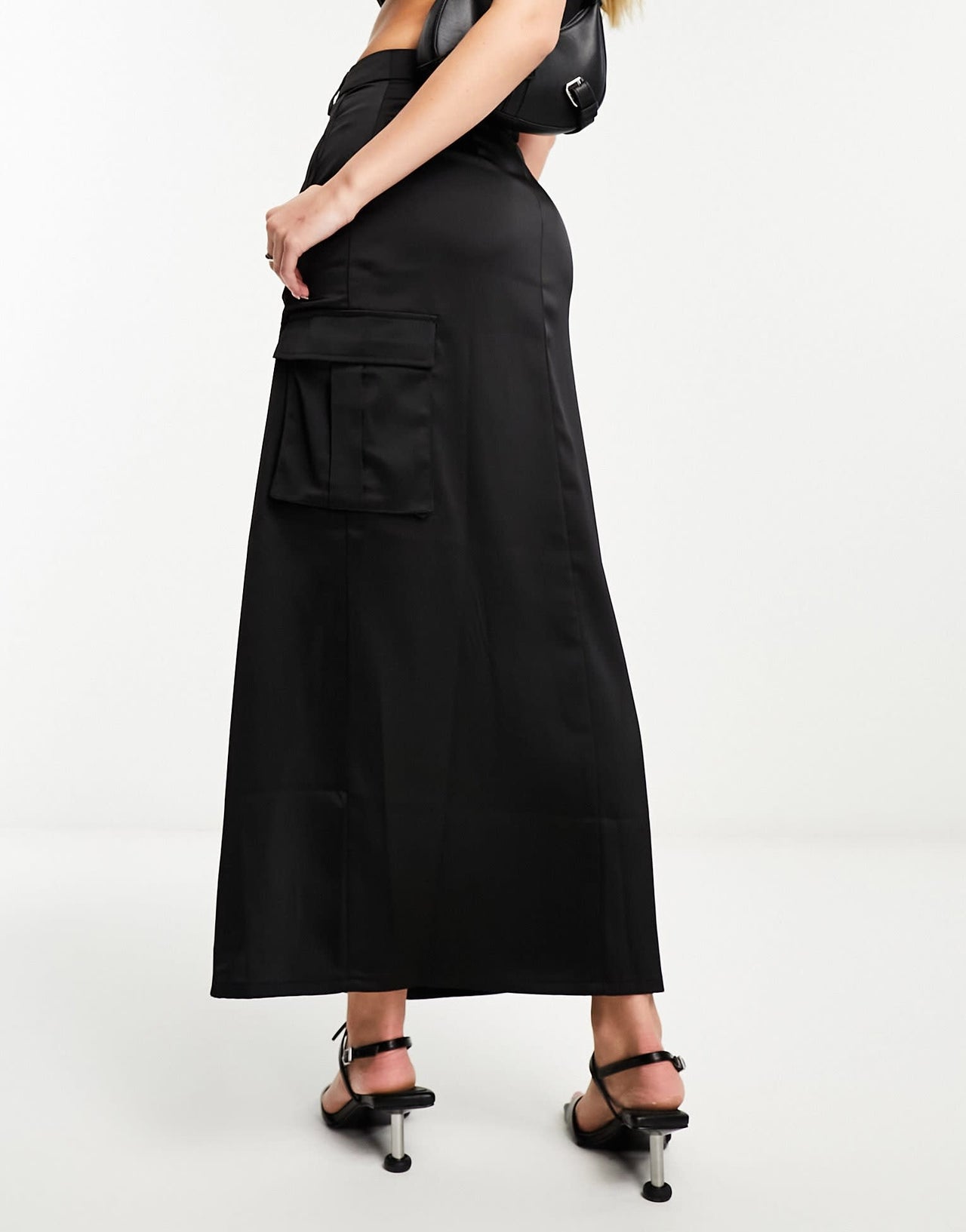 NaaNaa satin midi skirt with cargo pockets in black