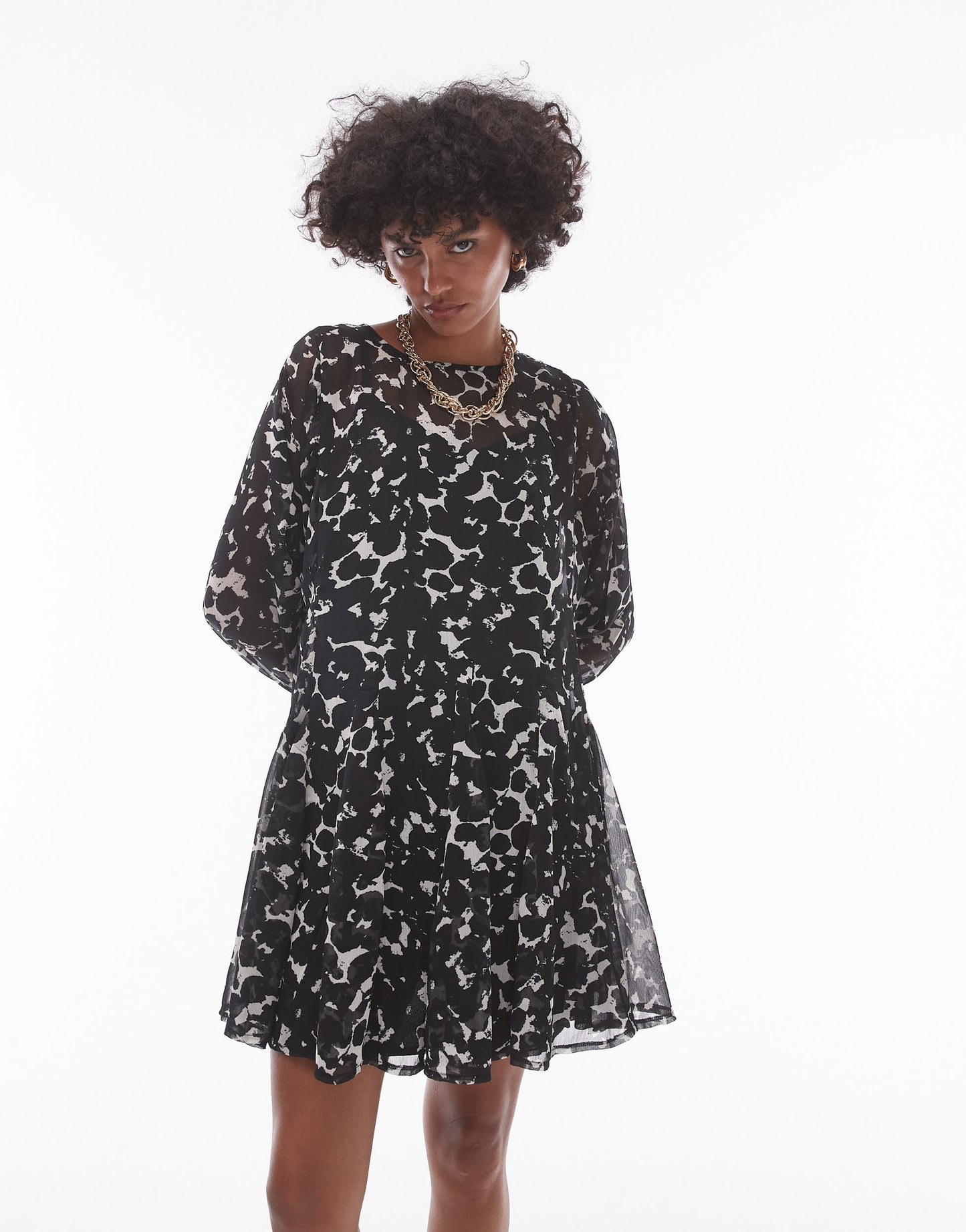 Topshop long sleeve mini tea dress in mono print