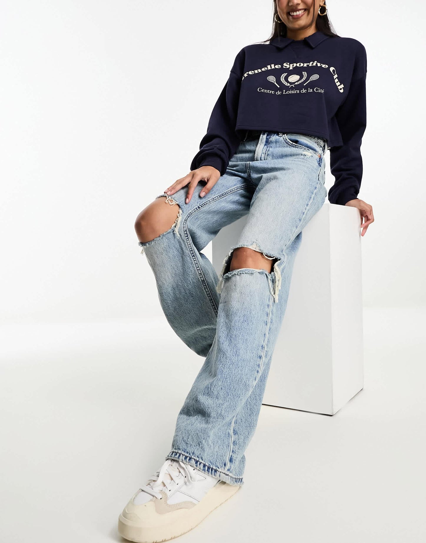Stradivarius wide leg dad jean with rips in medium blue