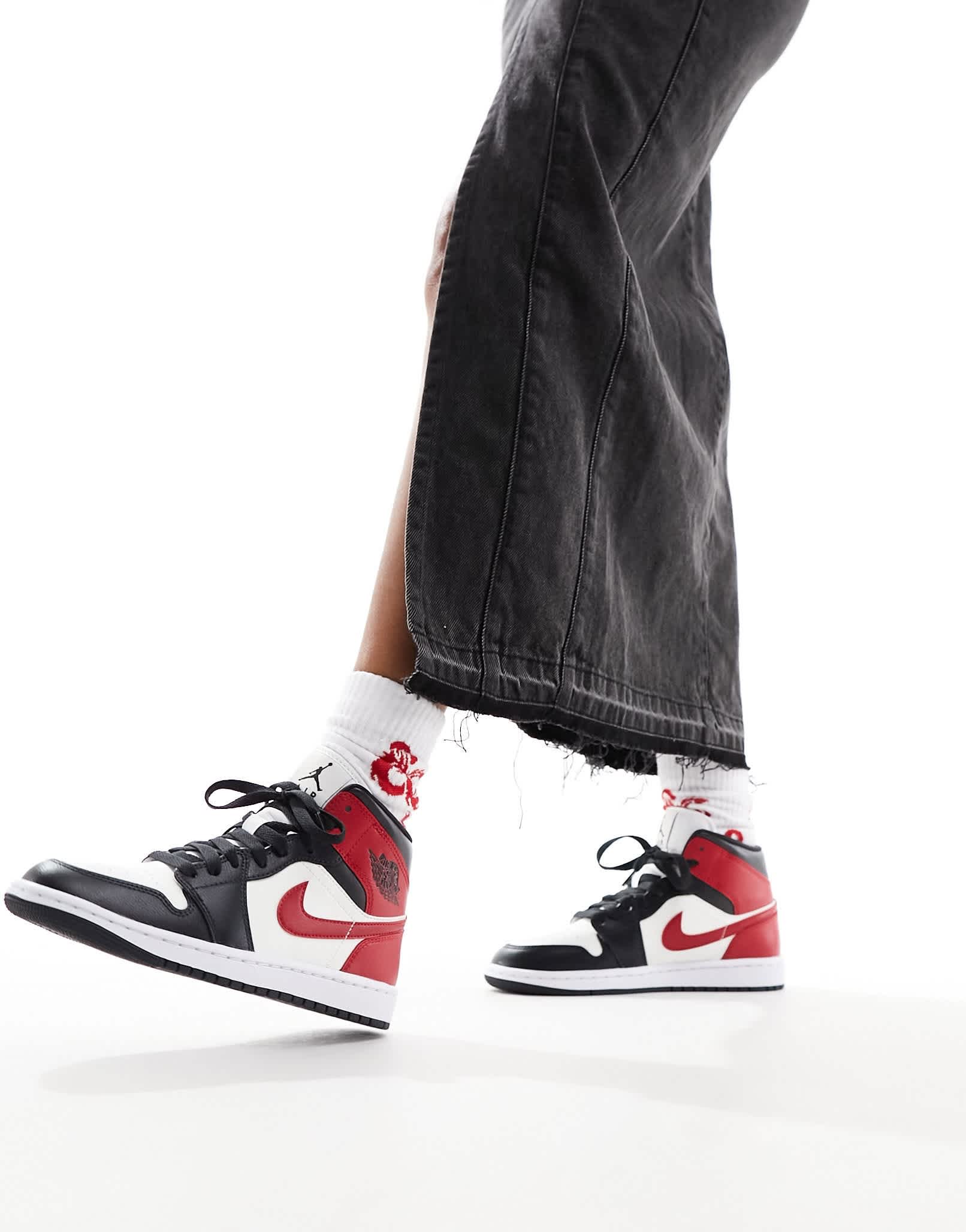 Nike Air Jordan 1 Mid trainers in dark grey and red