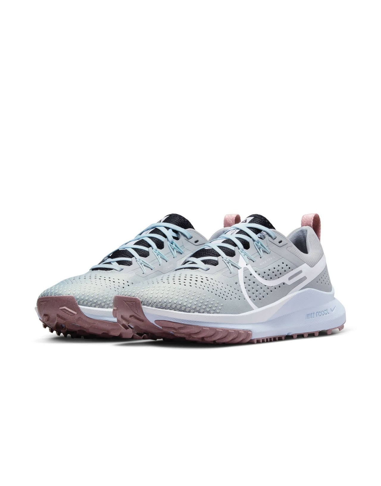 Nike Pegasus Trail 4 trainers in smokey grey