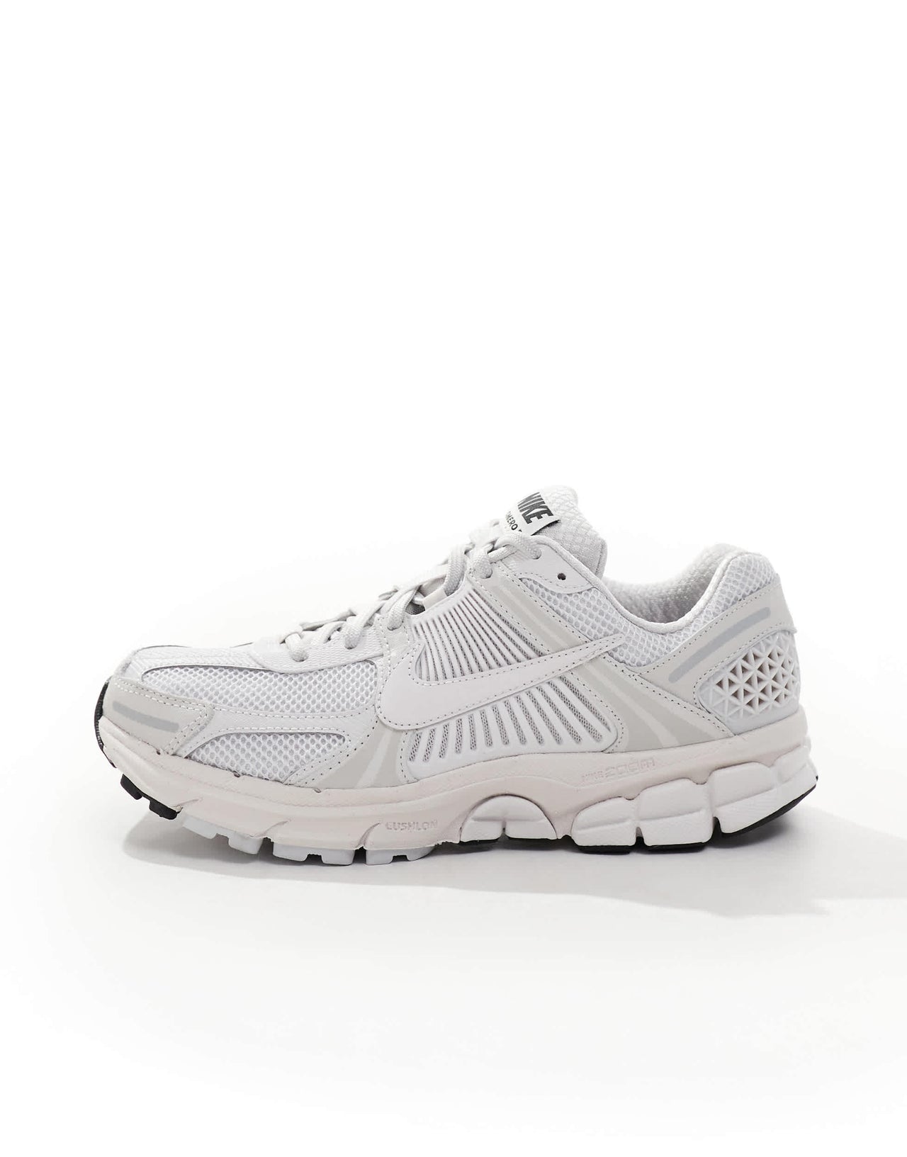 Nike Zoom Vomero 5 trainers in off white