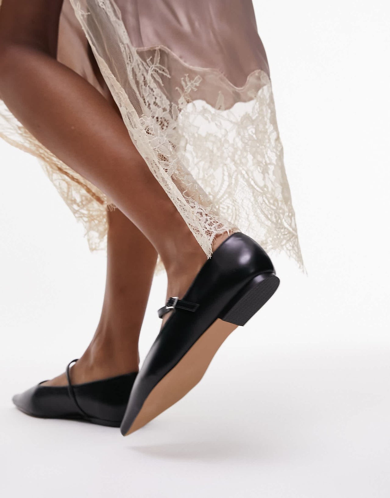 Topshop Ava pointed toe ballet flat shoe in black