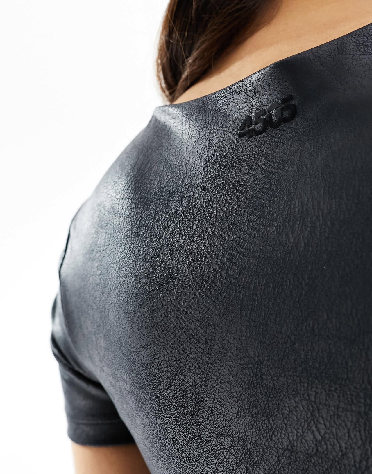 4505 scoop neck t-shirt with inner bra in cracked leather effect in black