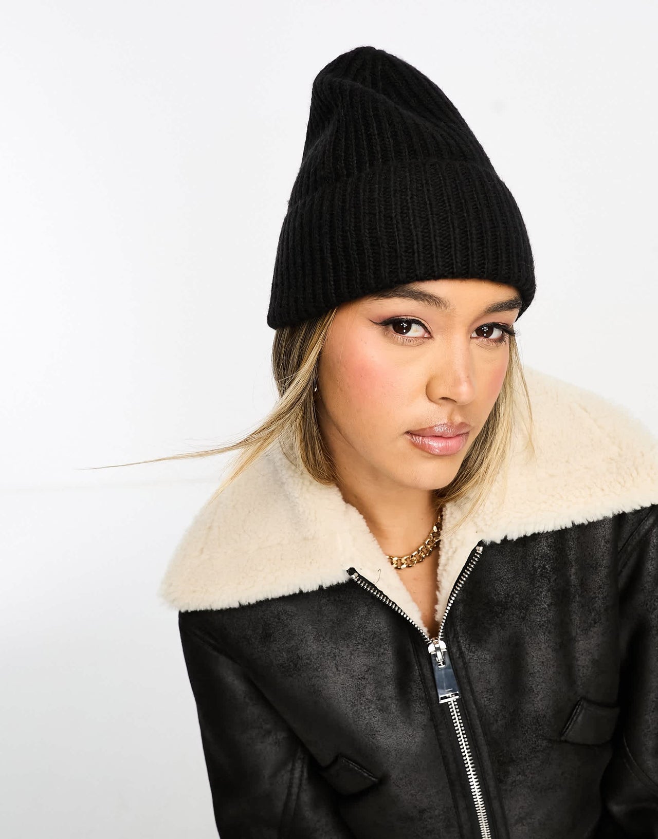 Monki knitted beanie hat in black