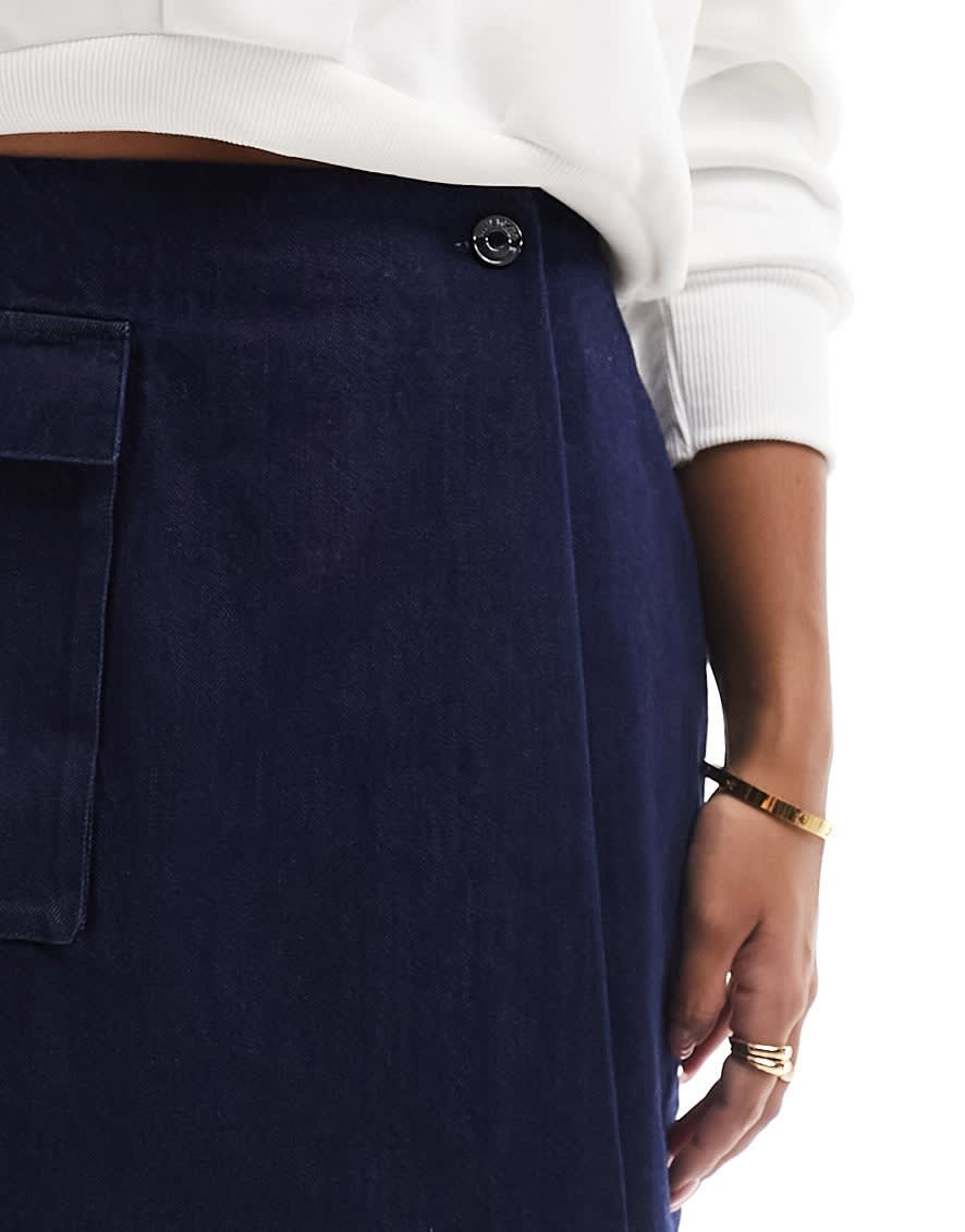 Whistles mini skirt with side pocket in navy