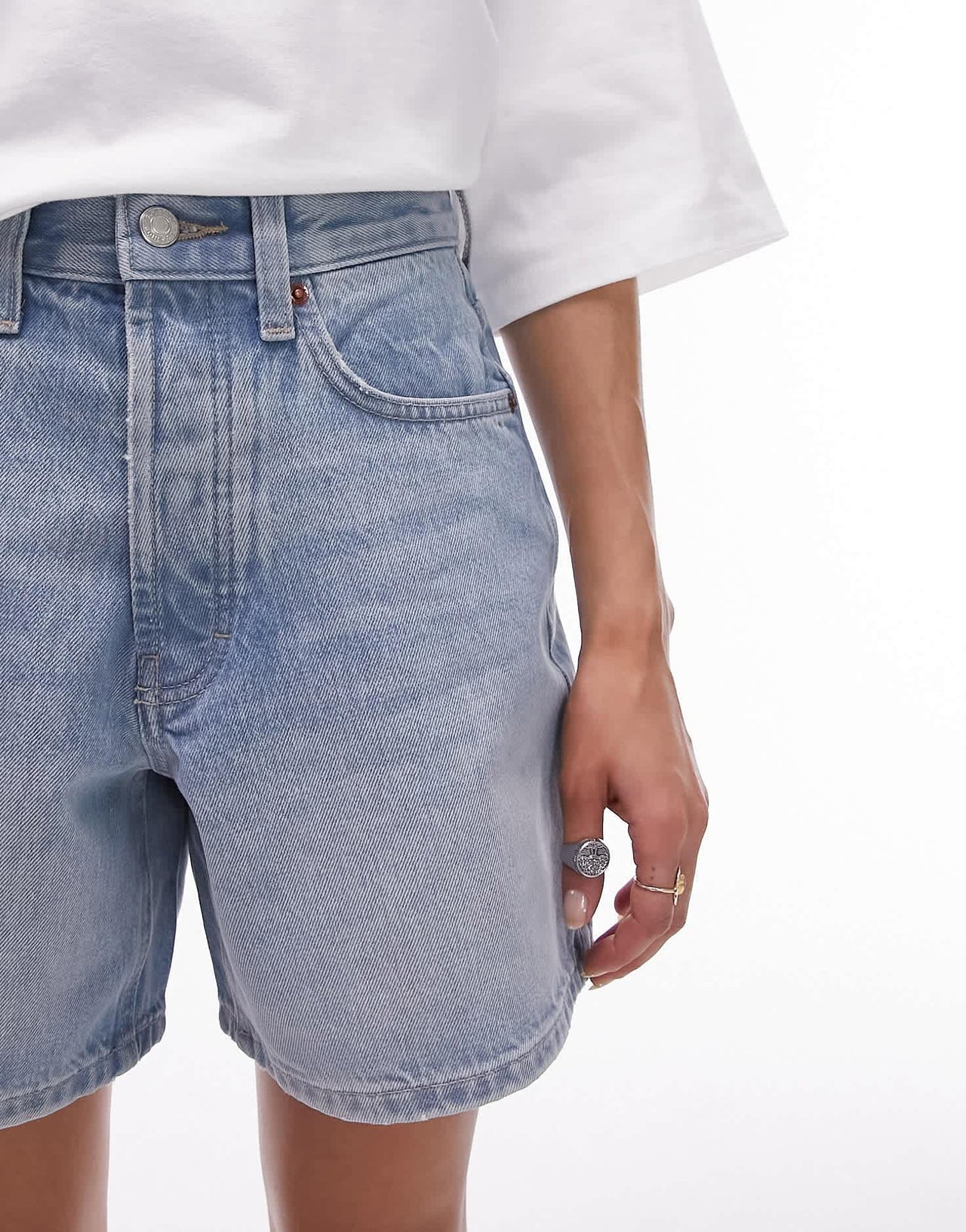 Topshop denim Editor short in bleach
