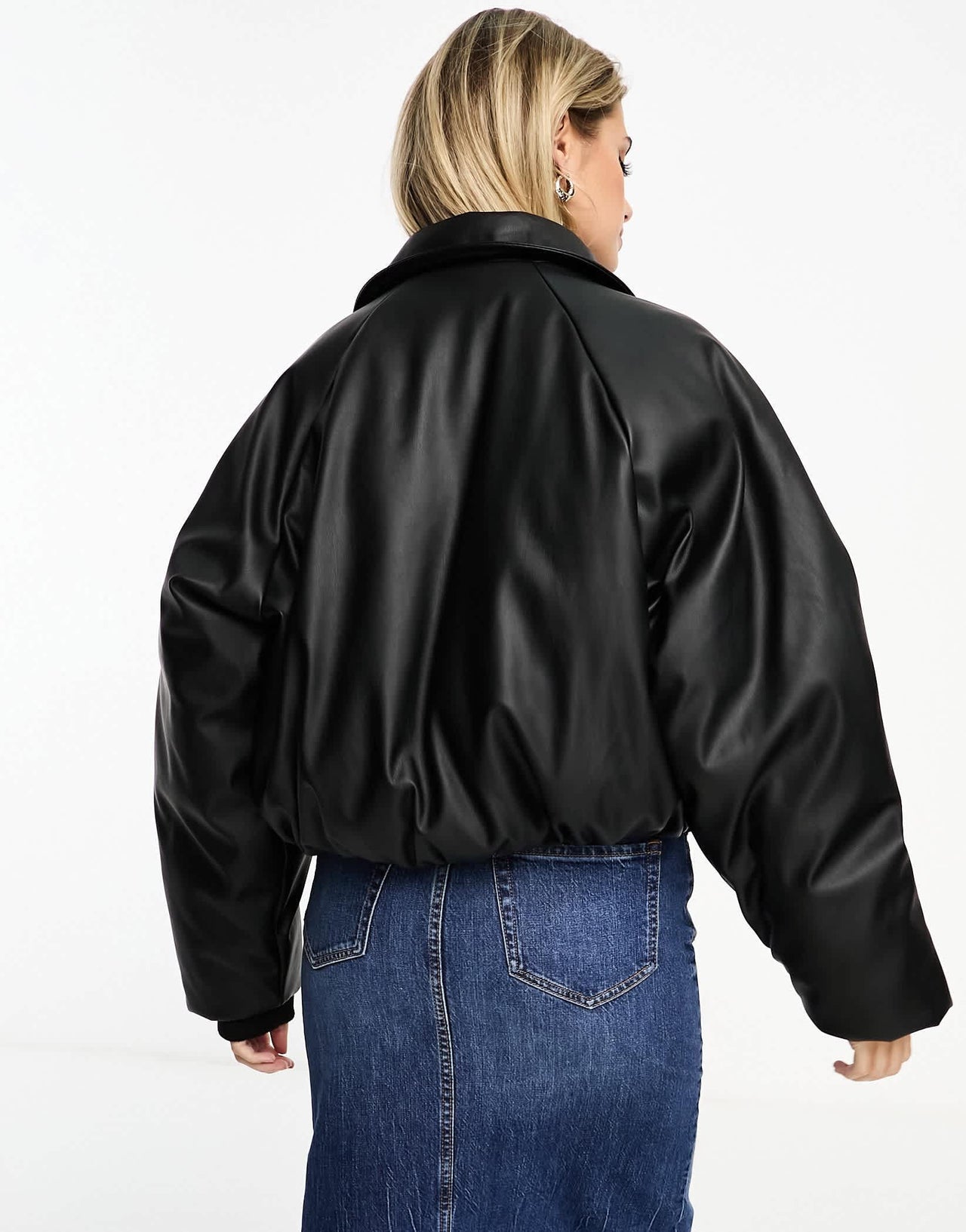 Pull&Bear ultra padded crop Dad jacket in black