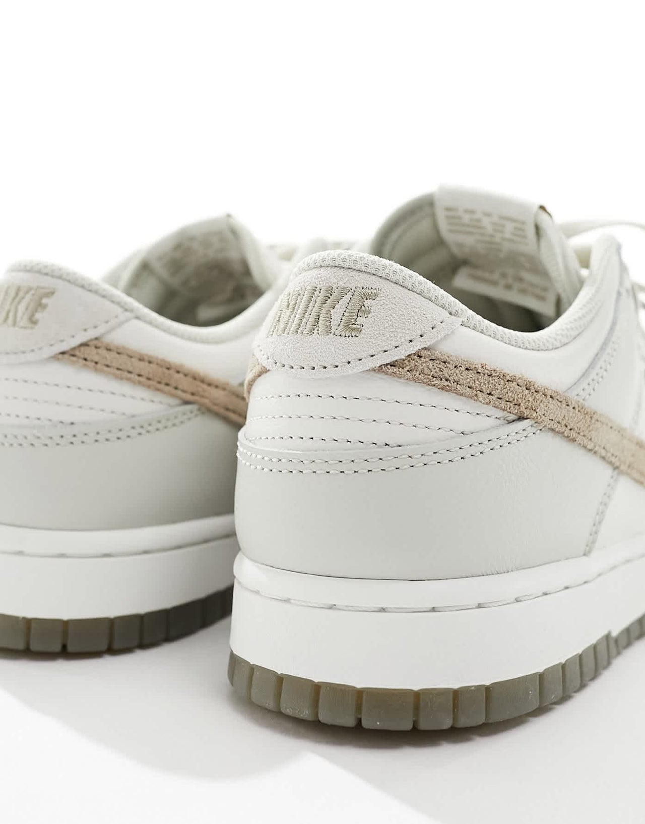 Nike Dunk Low Retro SE trainers in khaki
