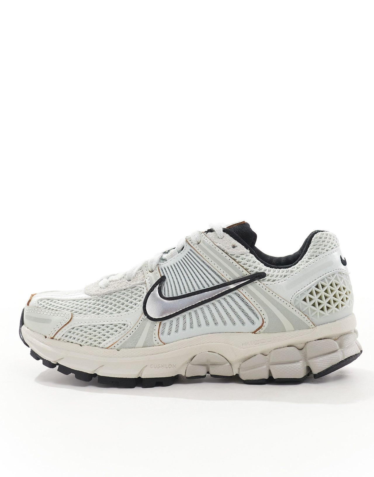 Nike Zoom Vomero 5 in light blue and silver