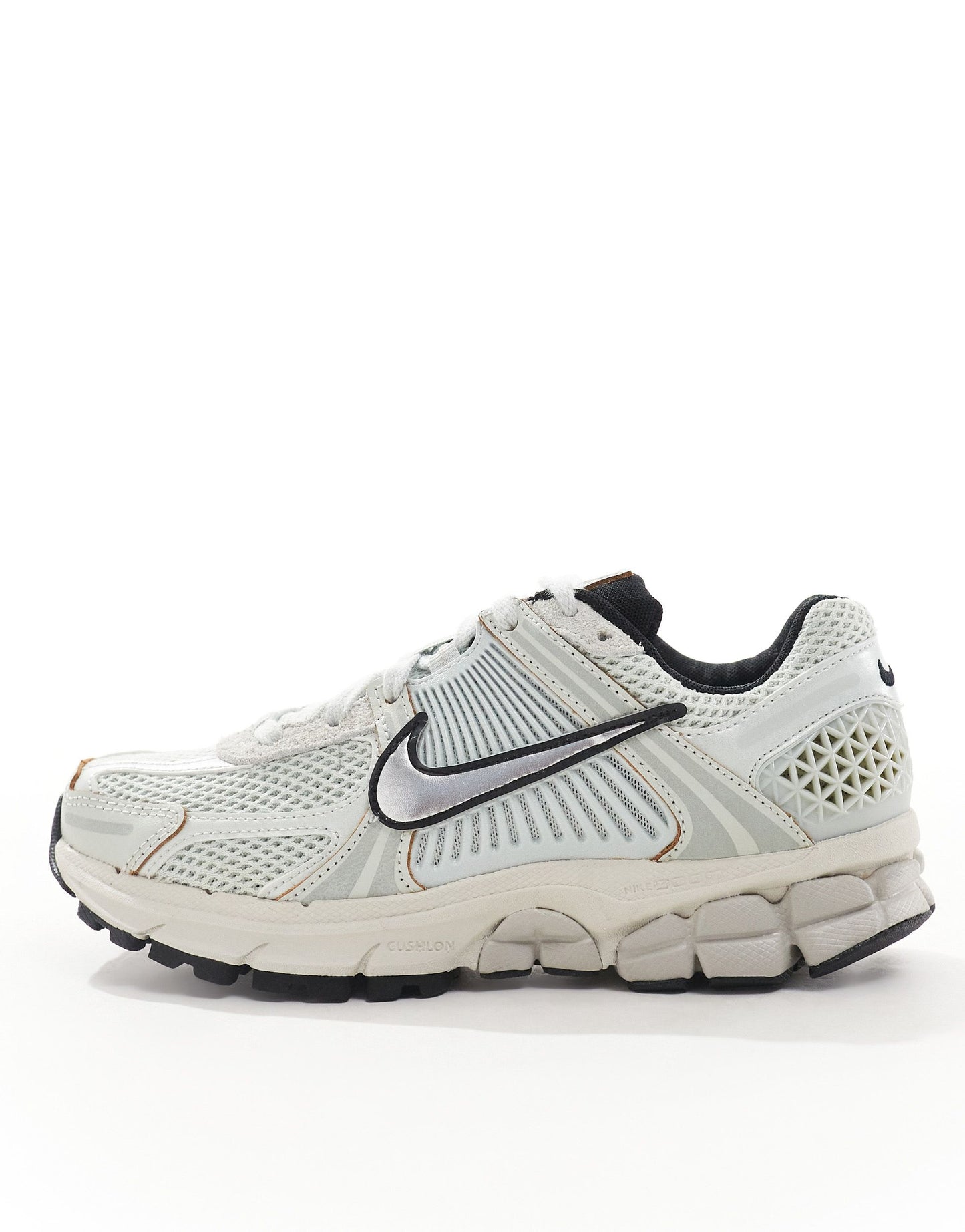 Nike Zoom Vomero 5 in light blue and silver