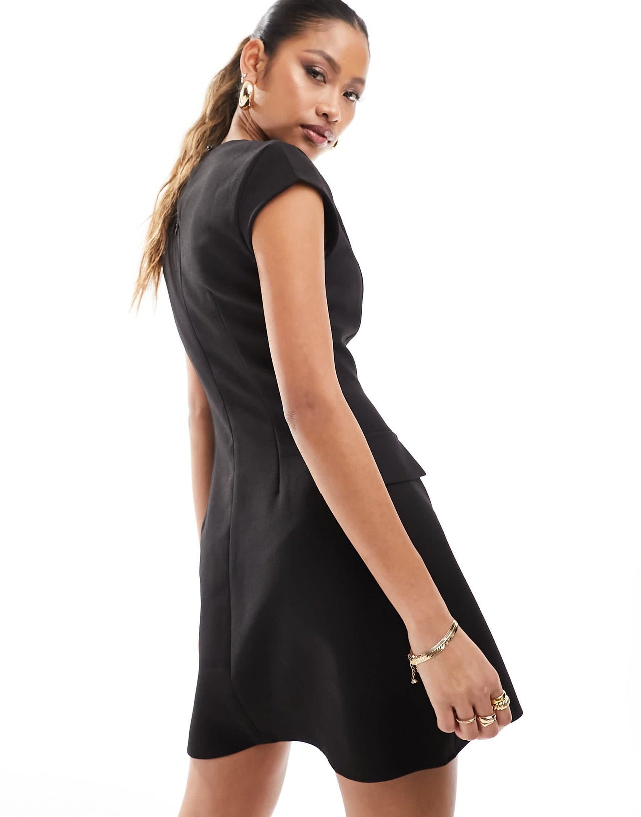 Kaiia exclusive tailored pocket detail cap sleeve mini dress in black