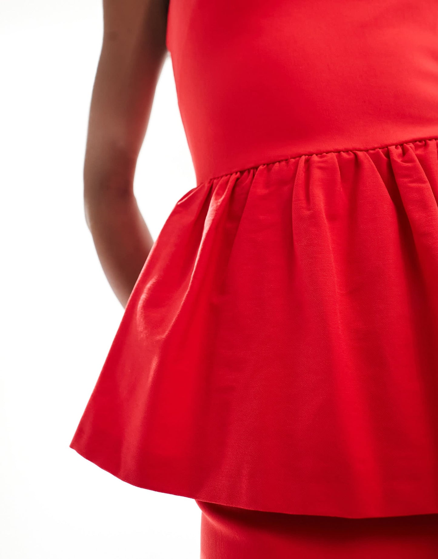 Vesper bengaline sweetheart neckline peplum midi dress in red