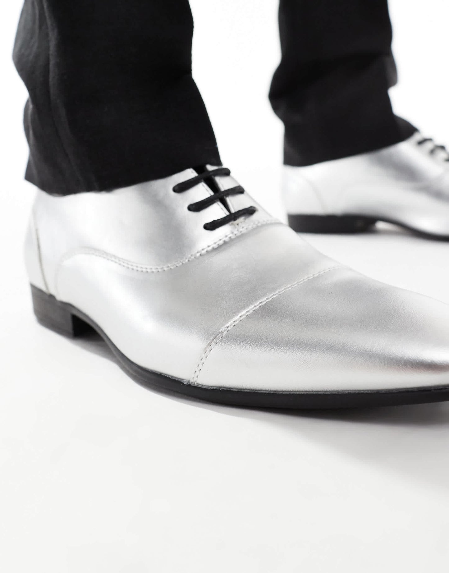 Truffle Collection oxford lace up shoes in silver metallic
