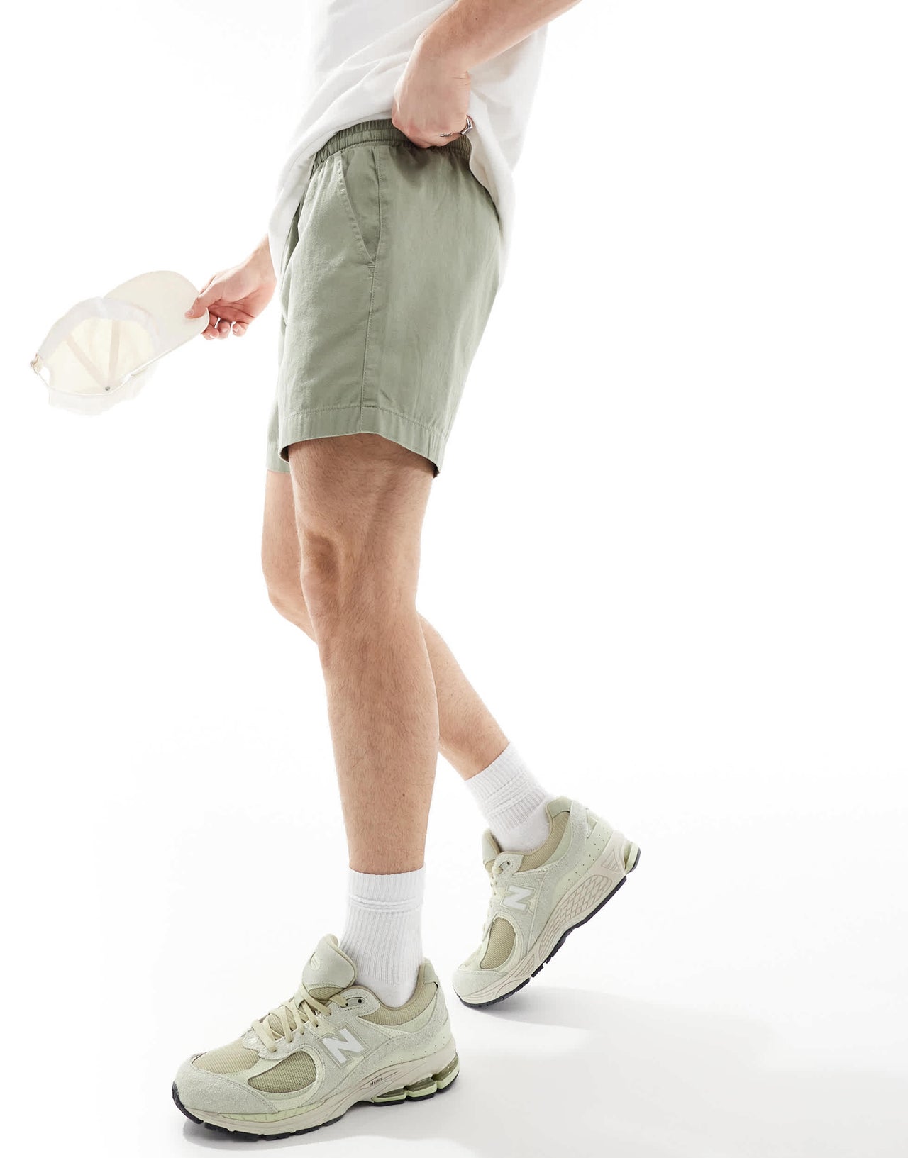 ASOS DESIGN chino short in sage green