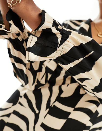 New Look v neck ruffle midi dress in mono print