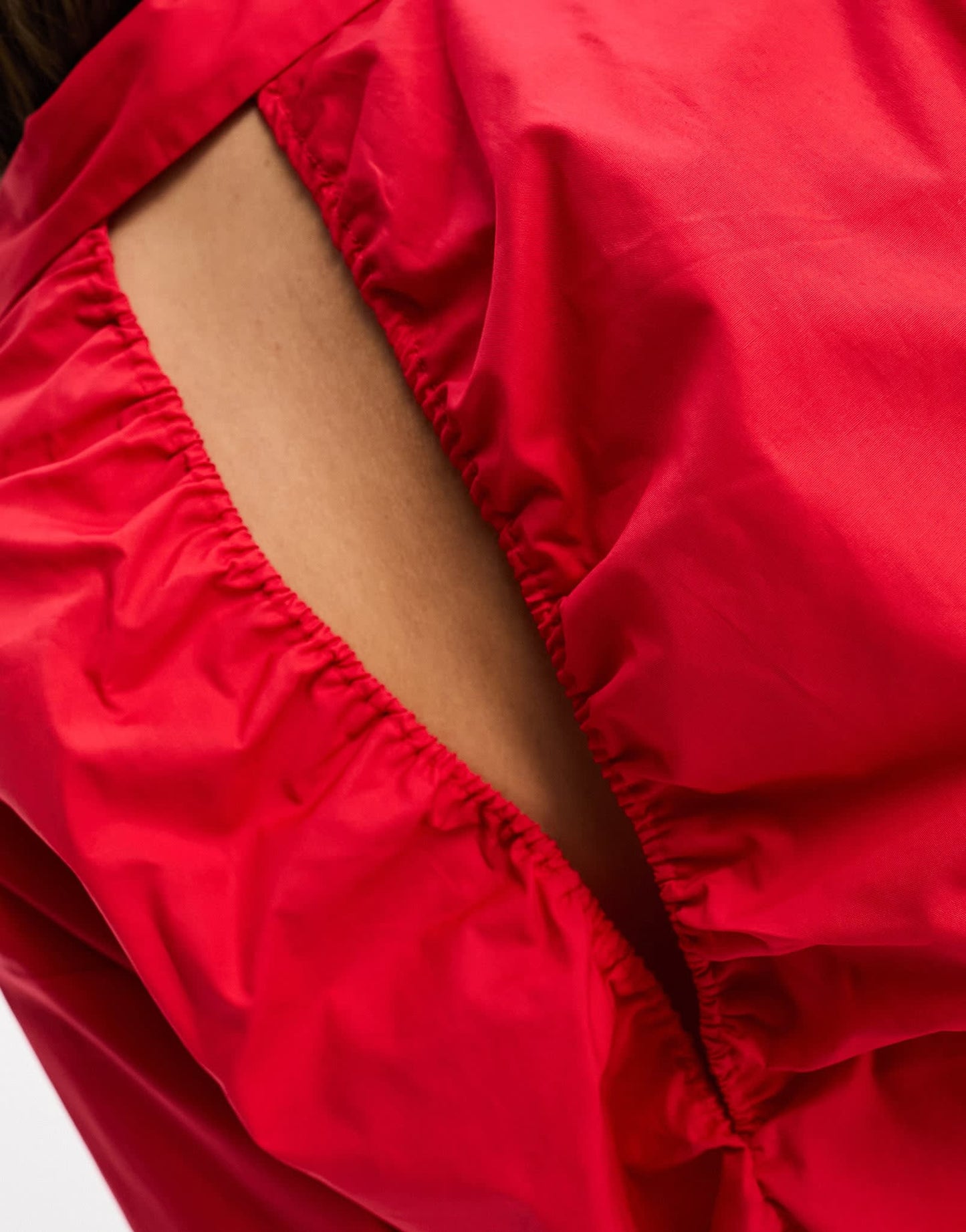 Noisy May shirt with back cutout in red