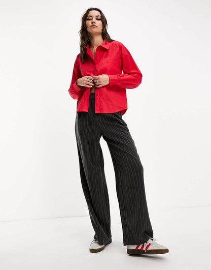 Noisy May shirt with back cutout in red