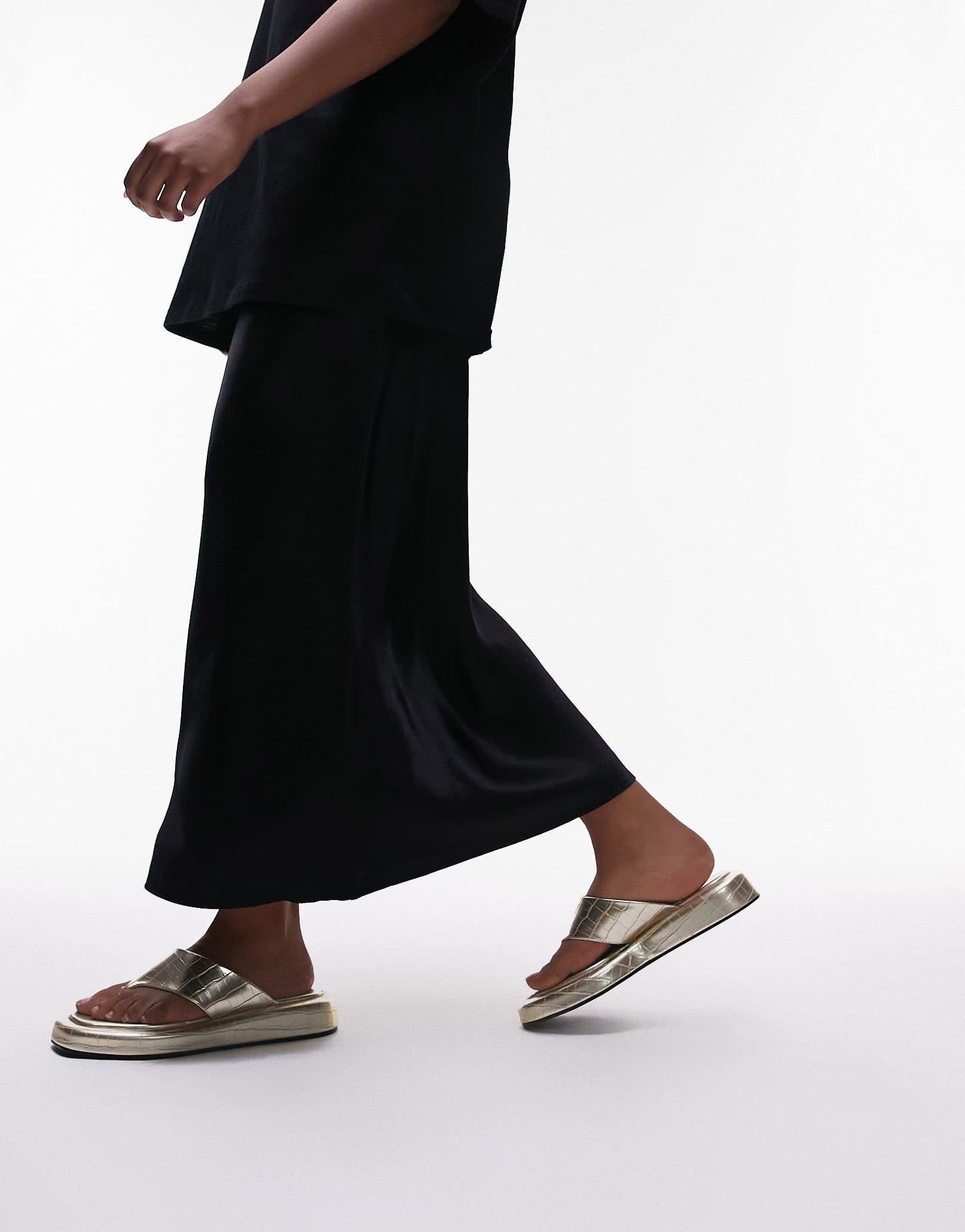 Topshop Jonah toe post footbed sandal in gold