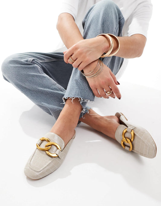 ASOS DESIGN Mia mule in off white