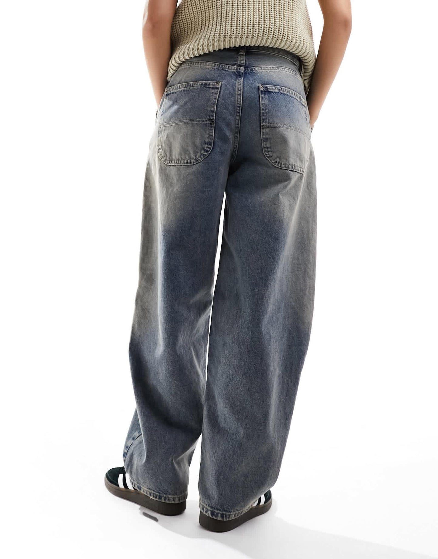 Bershka skater jeans in dark blue dirty