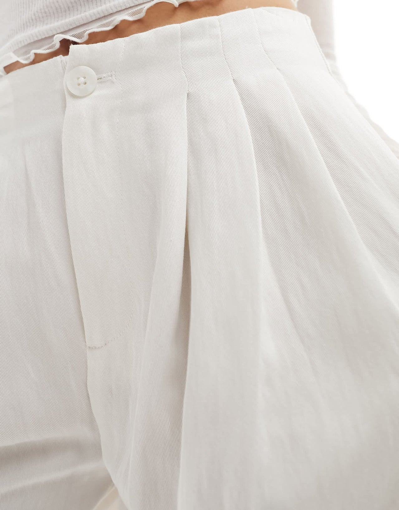 Stradivarius tailored pleated wide leg trouser in ecru