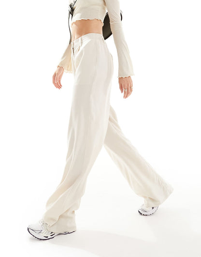 ASOS DESIGN Tall wide leg dad trousers in washed ecru