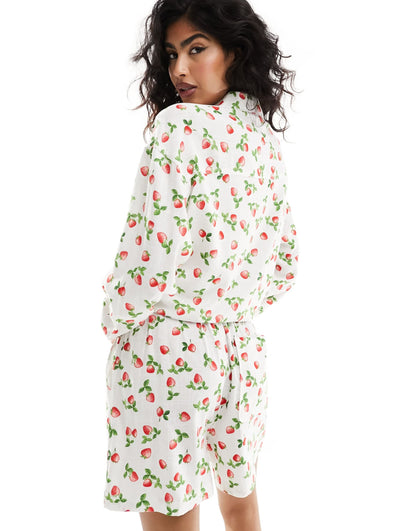 ASOS DESIGN pull on short with linen in strawberry