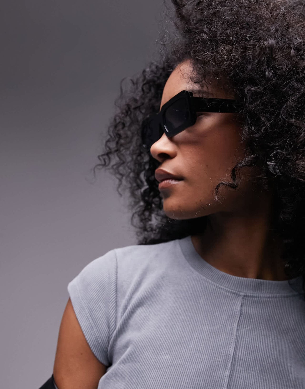 Topshop Dahlia rectangular sunglasses in black