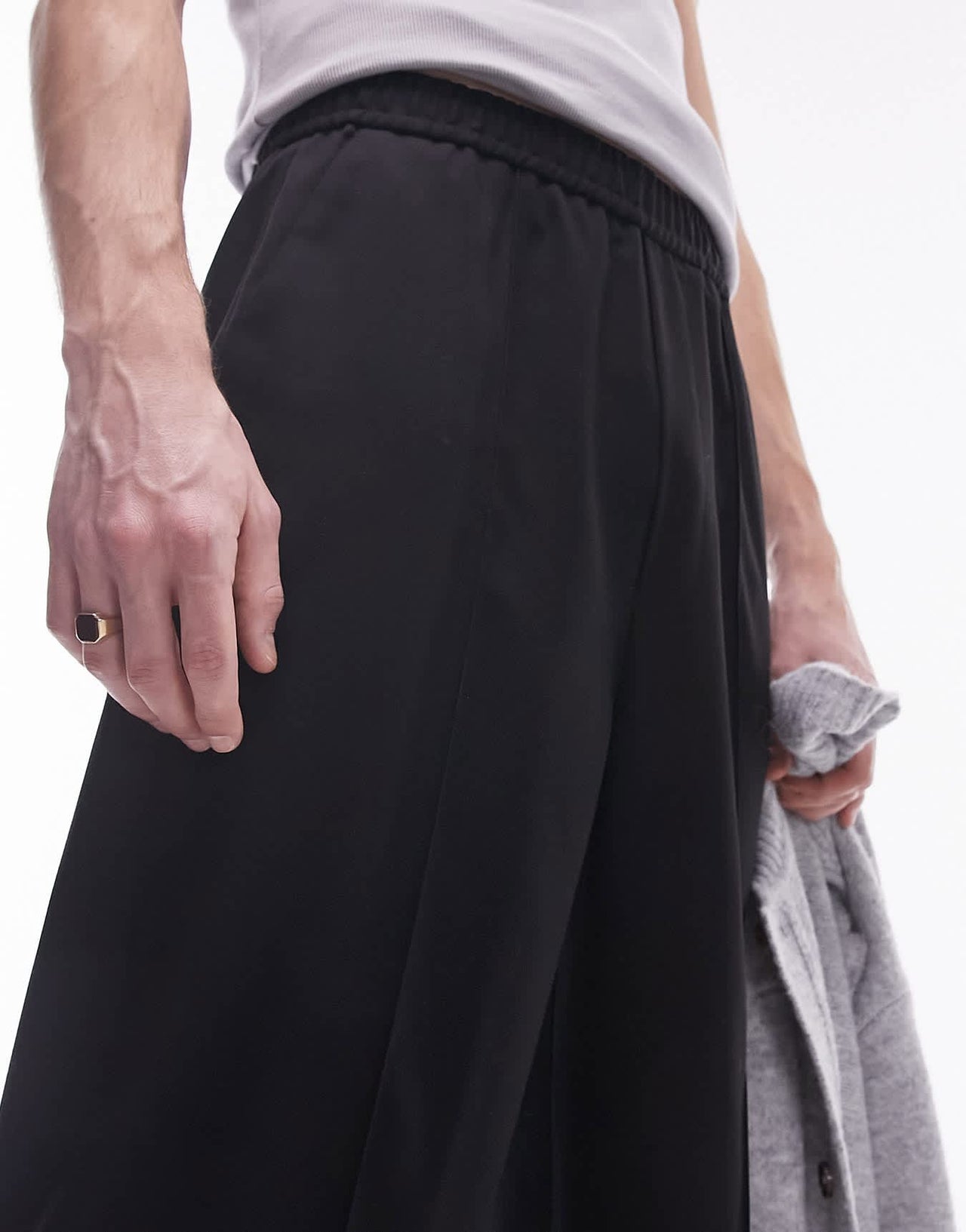 Topman elasticated waist wide leg trouser in black