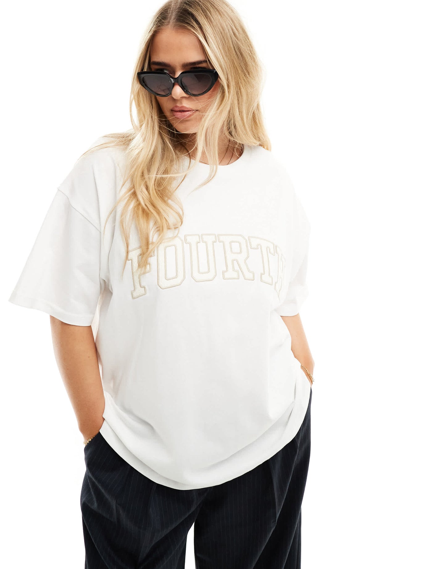 4th & Reckless Plus crochet logo oversized t-shirt in white