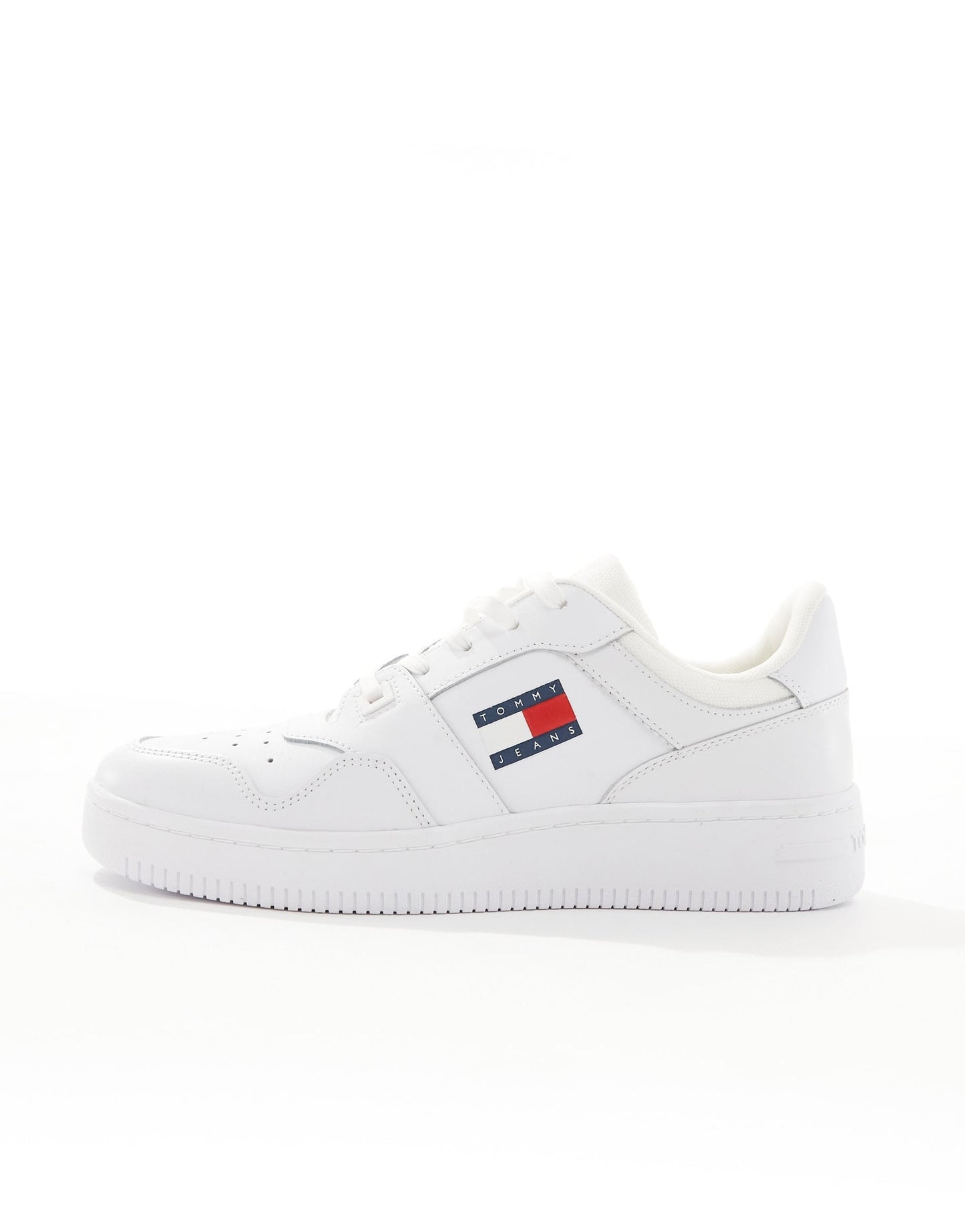 Tommy Jeans retro basket essential trainers in white