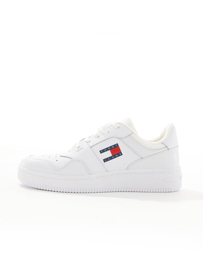 Tommy Jeans retro basket essential trainers in white