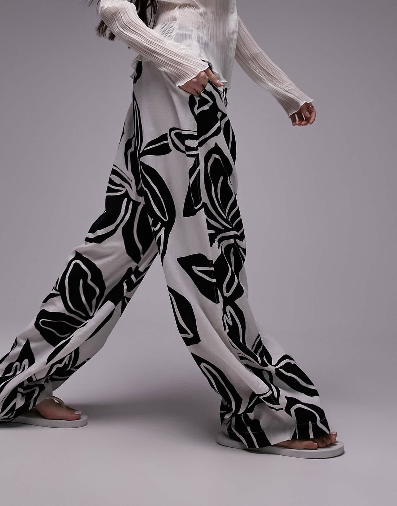 Topsop linen floral wide leg trouser in multi