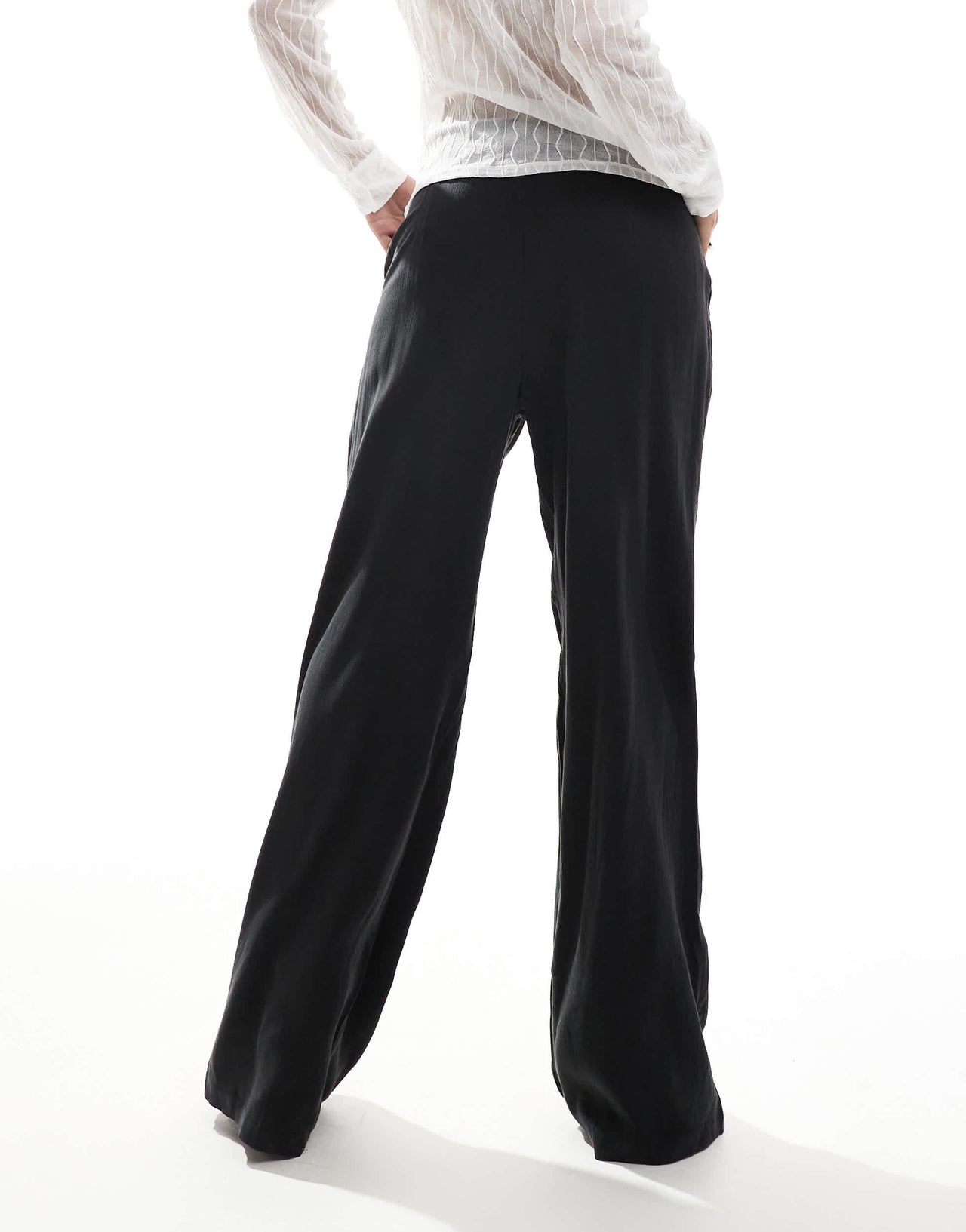 Pretty Lavish tailored smart trouser in black